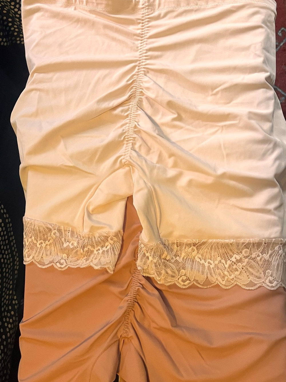 Breezies Two-Tone Lace Trim Shaping Slip Shorts in Cream & Blush